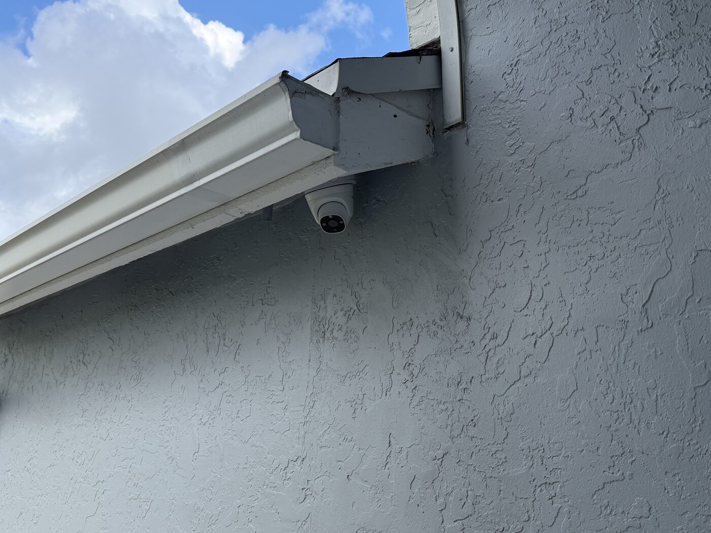 Turret camera, exterior mount
